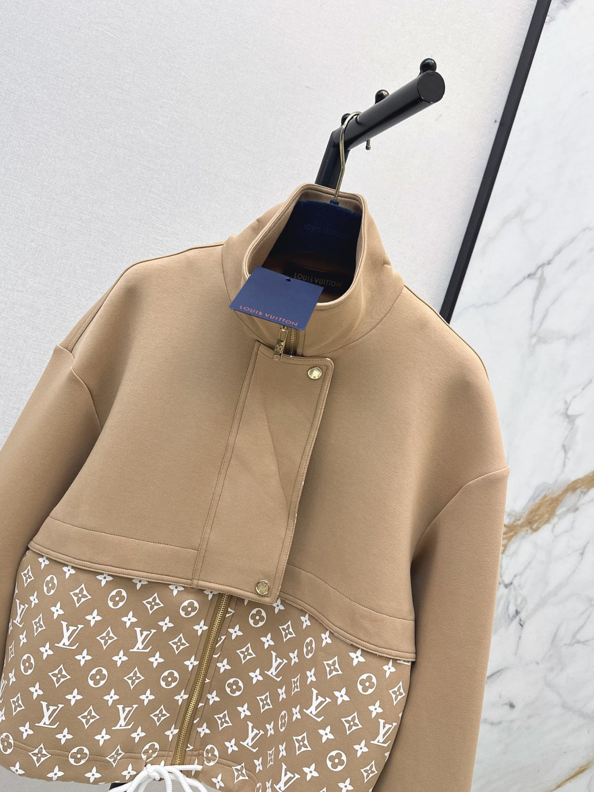 Louis Vuitton / 26 Early Autumn New Jacket