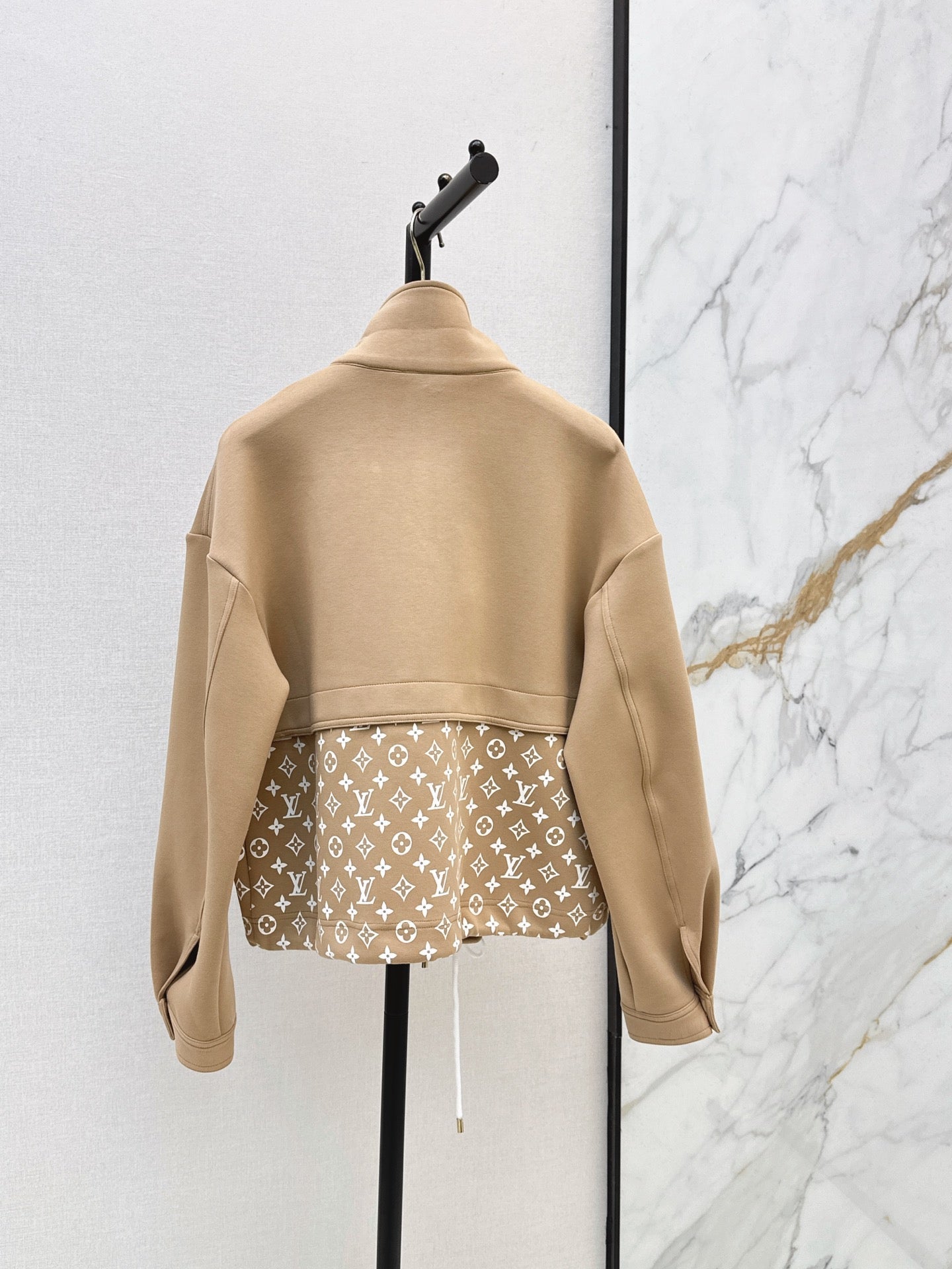 Louis Vuitton / 26 Early Autumn New Jacket