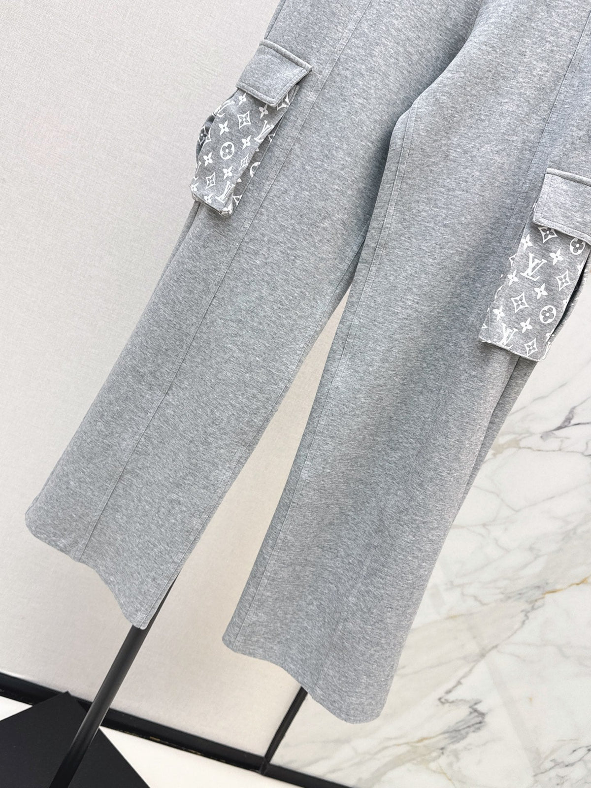 Louis Vuitton / 26 Early Autumn New Long Pants