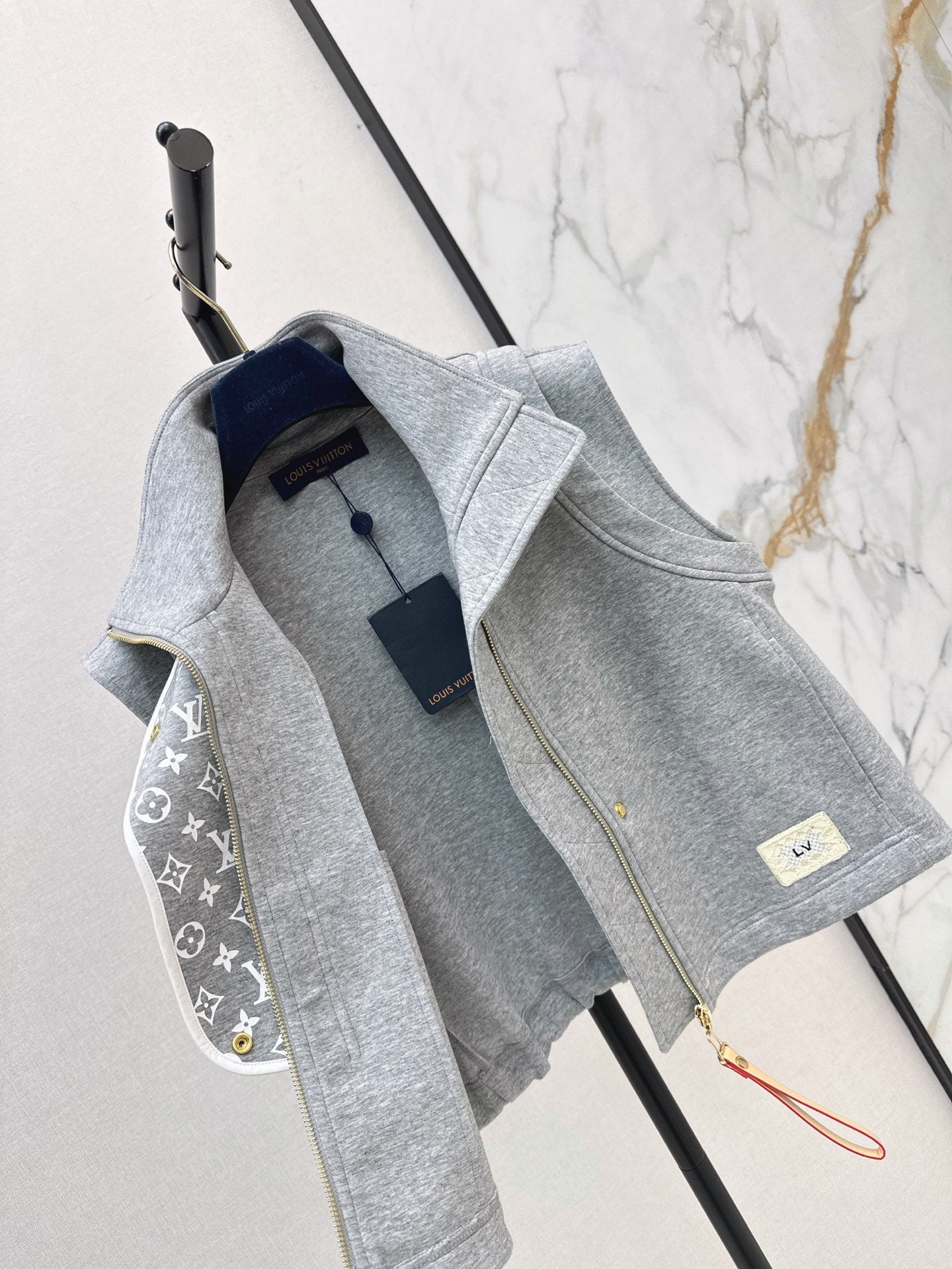 Louis Vuitton / 26 Early Autumn New Vest