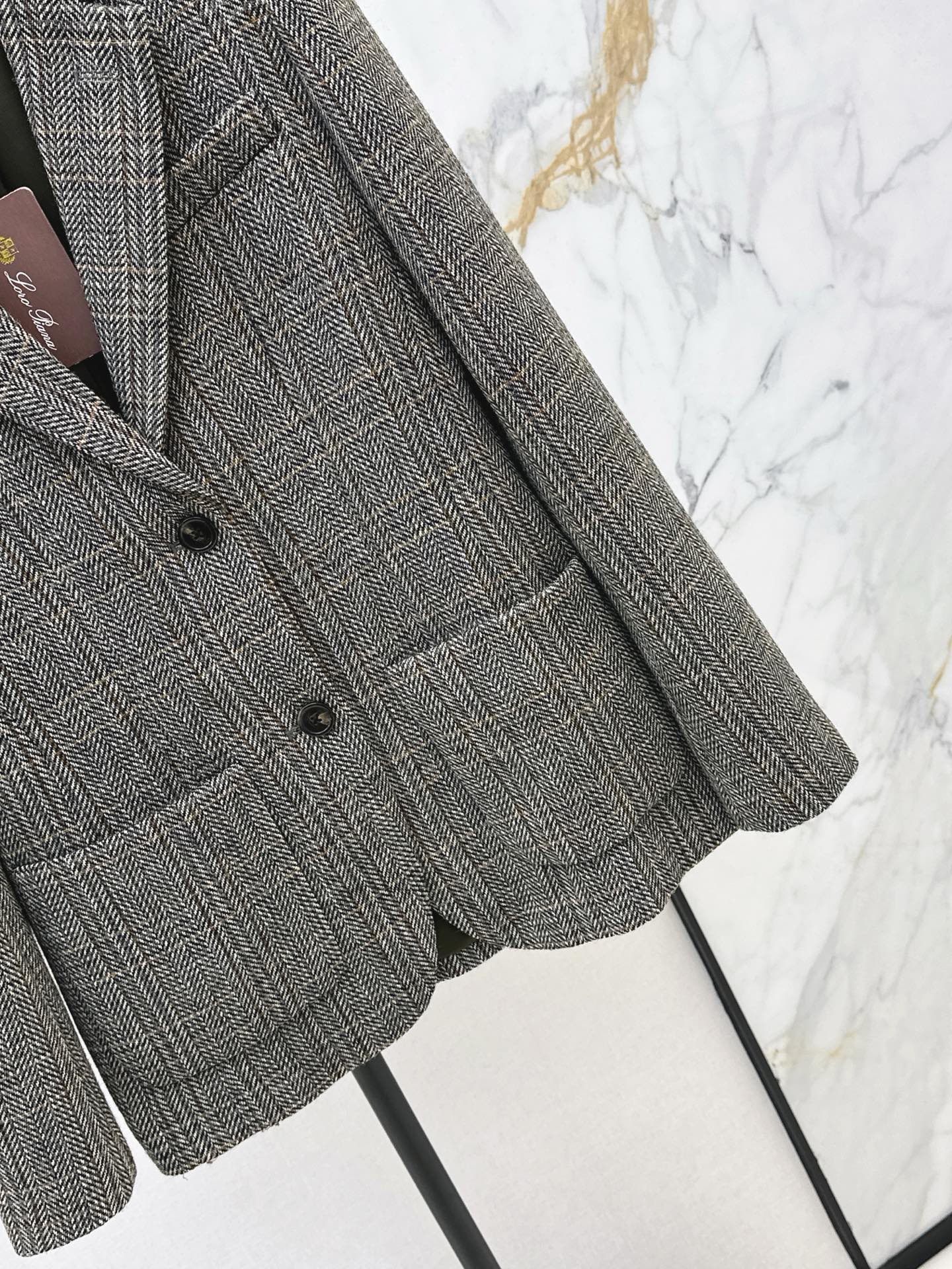 Yves Saint Laurent/26 Early Autumn New Blazer