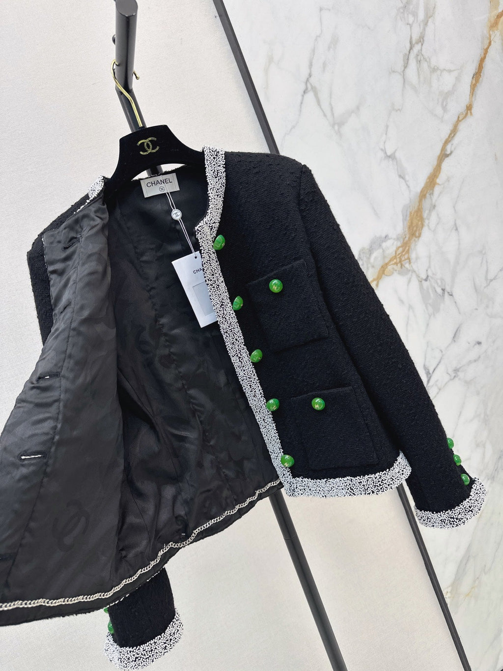 Chanel / 26 Early Autumn New Jacket