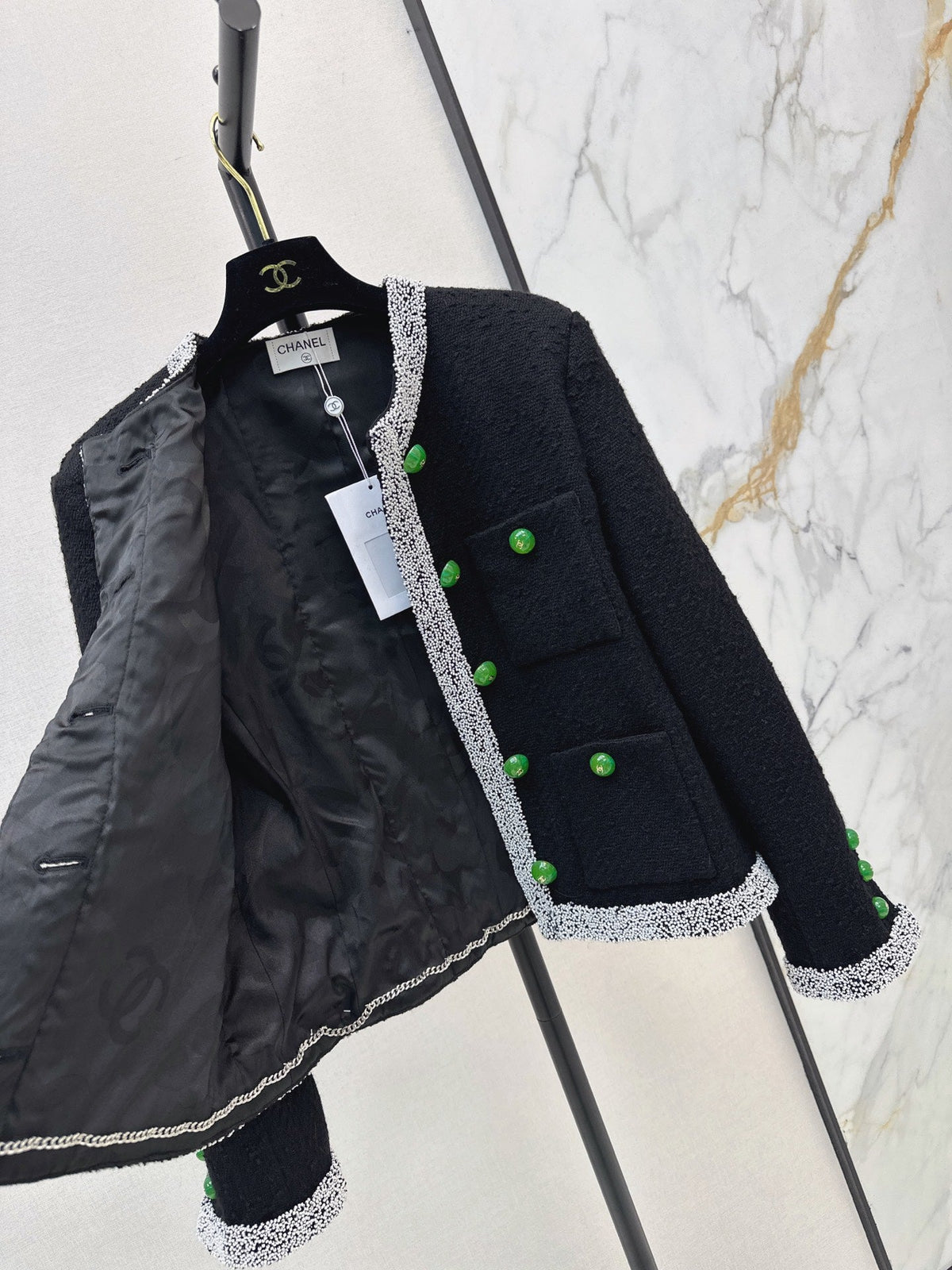 Chanel / 26 Early Autumn New Jacket