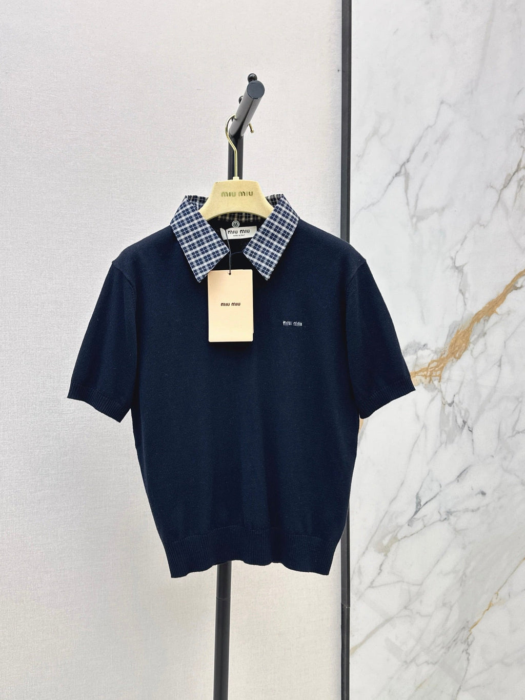 Short-Sleeve Knit Top with Plaid Collar