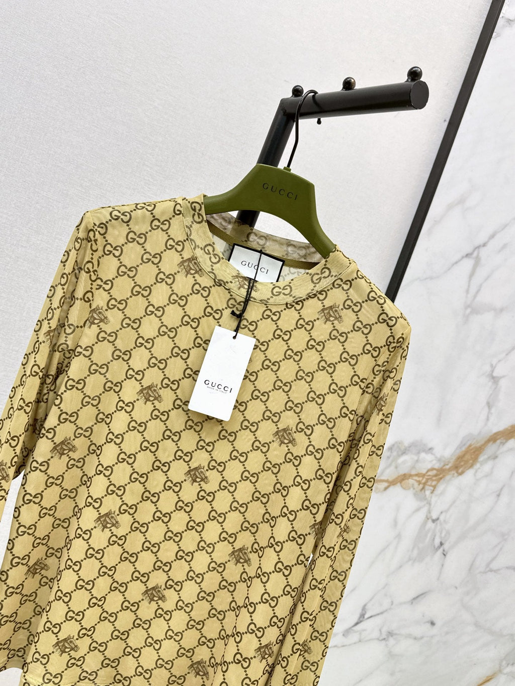 Gucci/26 Early Autumn Latest Base Shirt