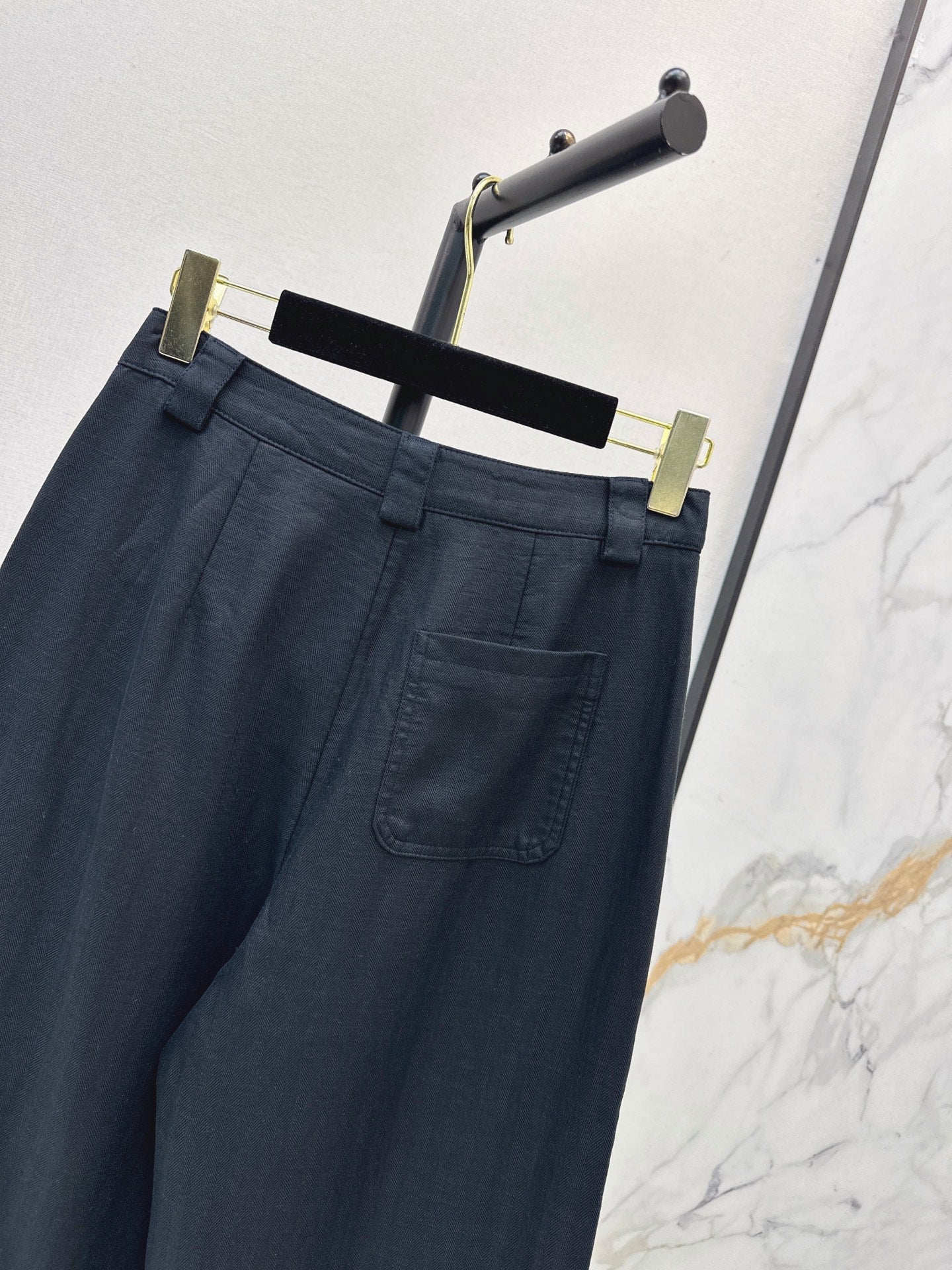 Chanel/26 Early Autumn Latest Straight-Leg Pants