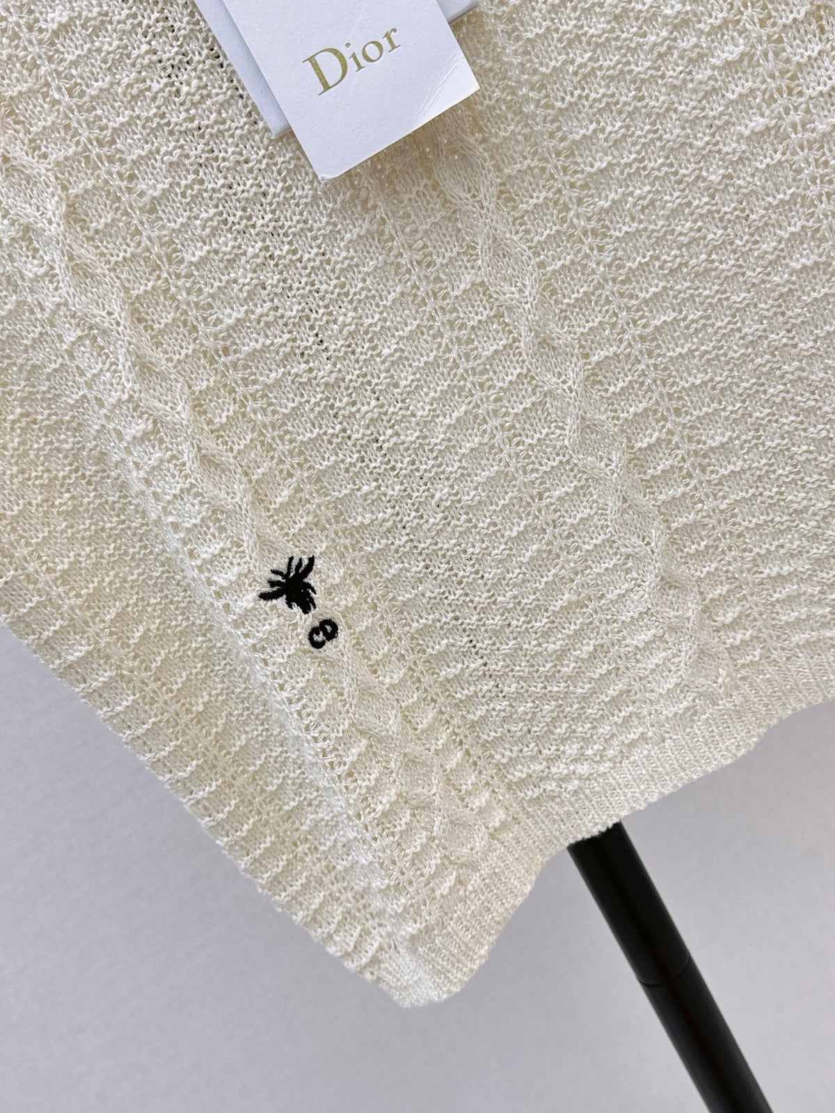 Sleeveless Crew-Neck Knit Top