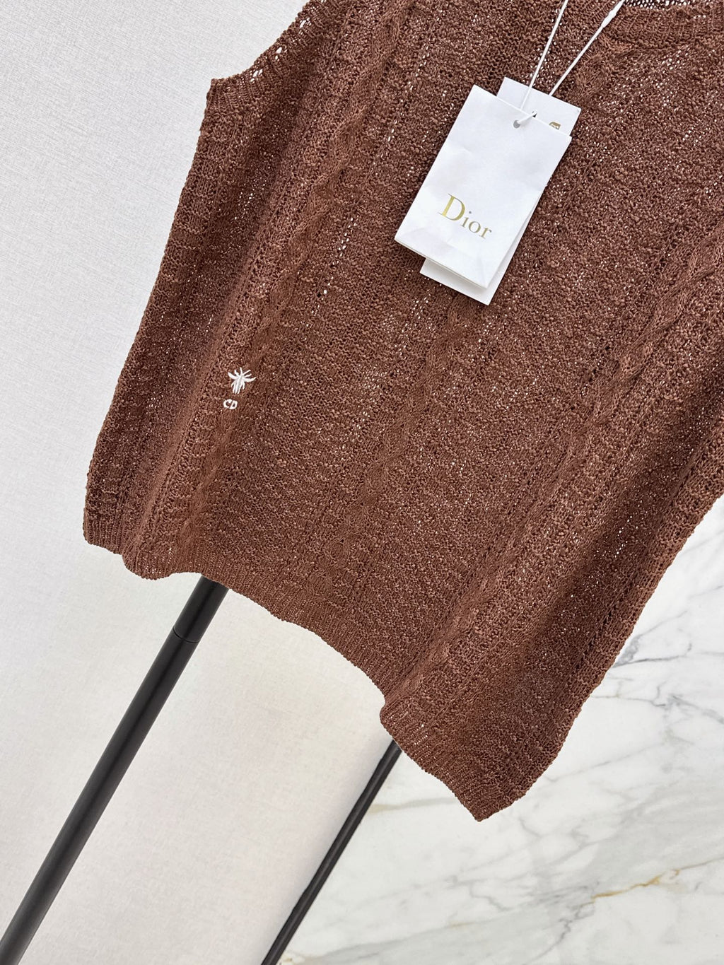 Sleeveless Crew-Neck Knit Top