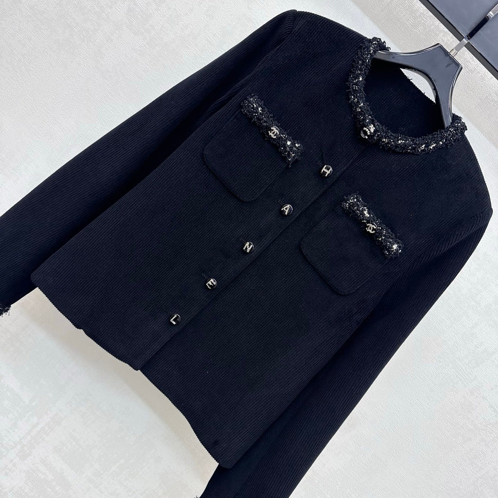 Raw-edge corduroy jacket