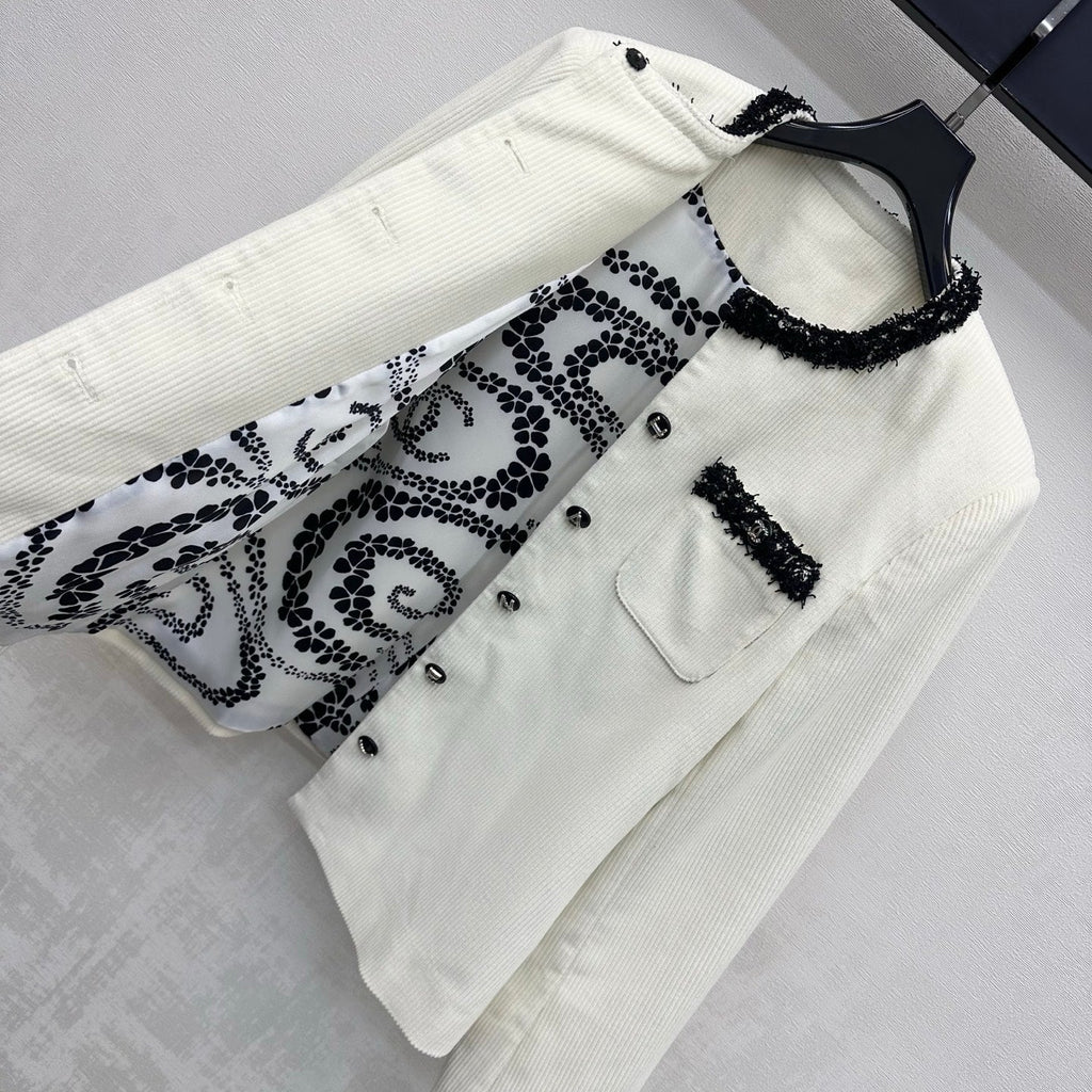 Raw-edge corduroy jacket