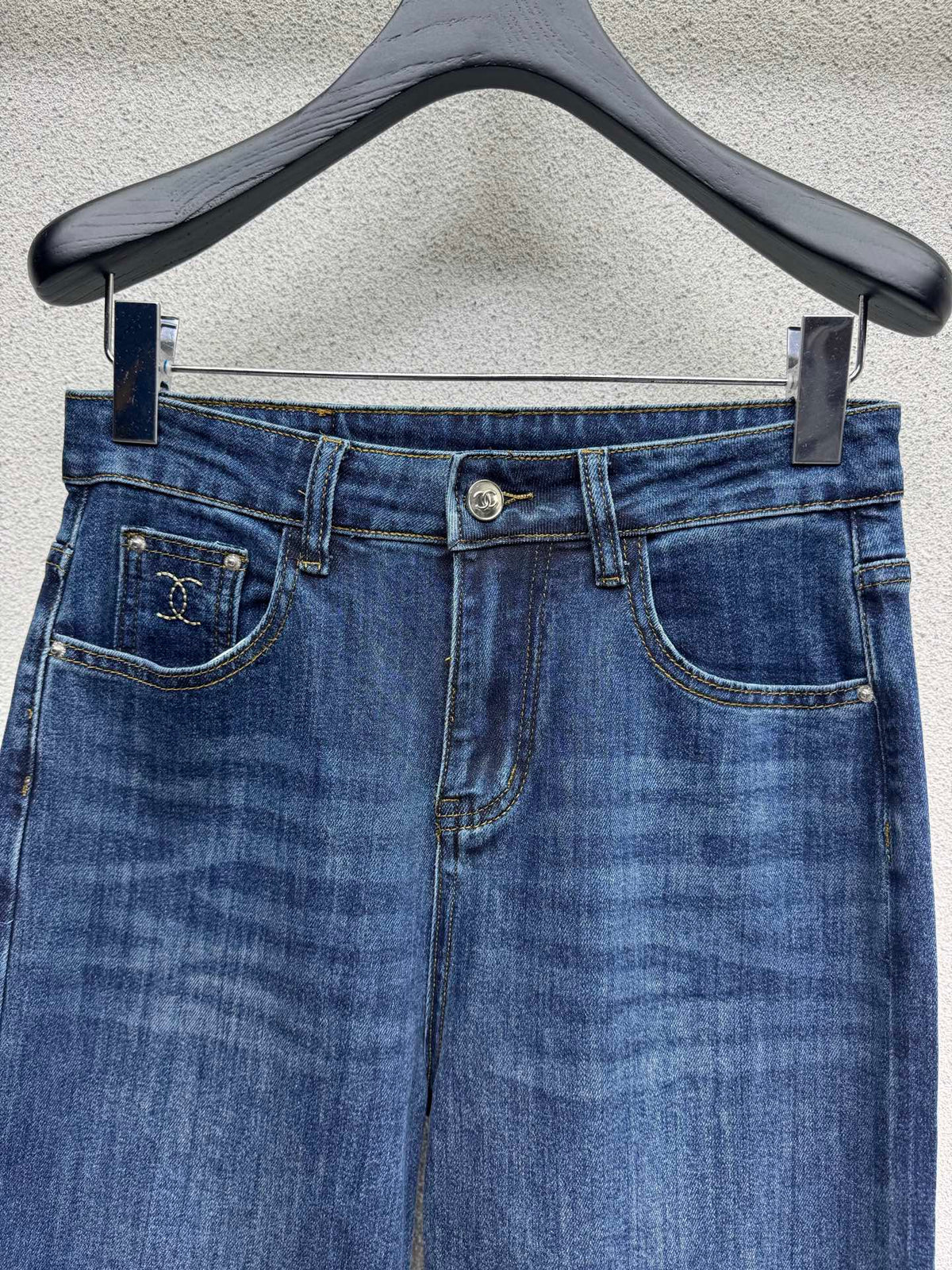 Straight-leg wide-fit jeans