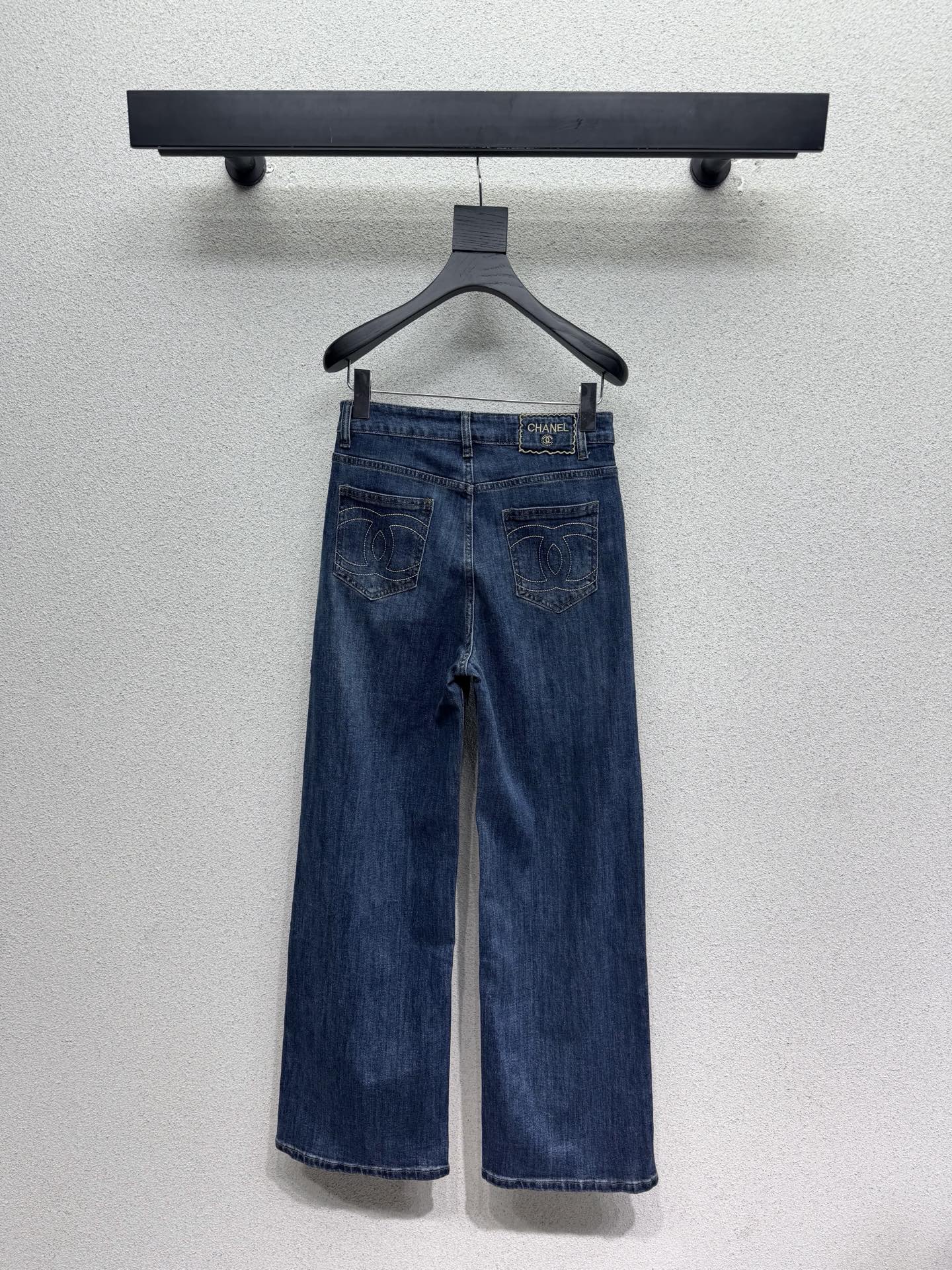 Straight-leg wide-fit jeans