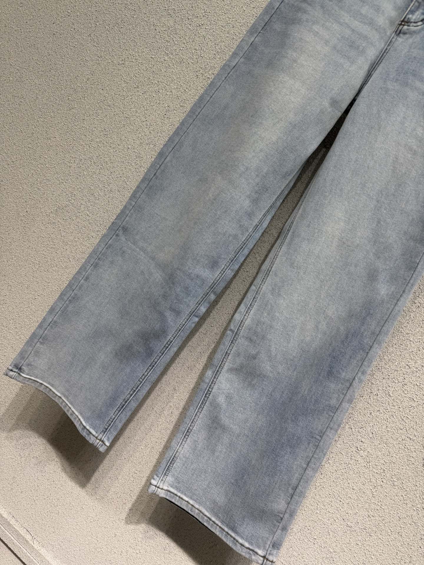 Straight-leg wide-fit jeans