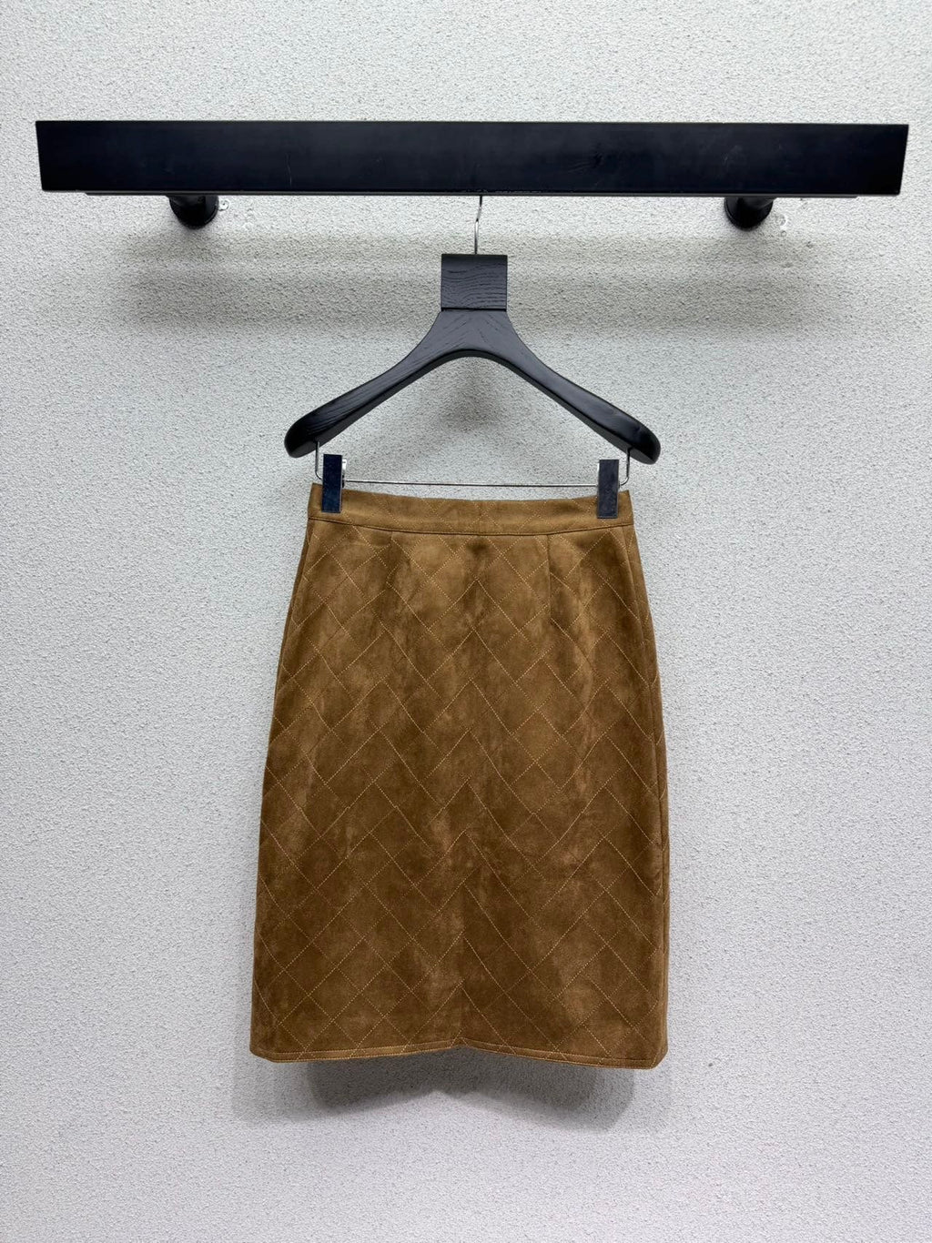 Chanel / 26 New Camel Half Skirt