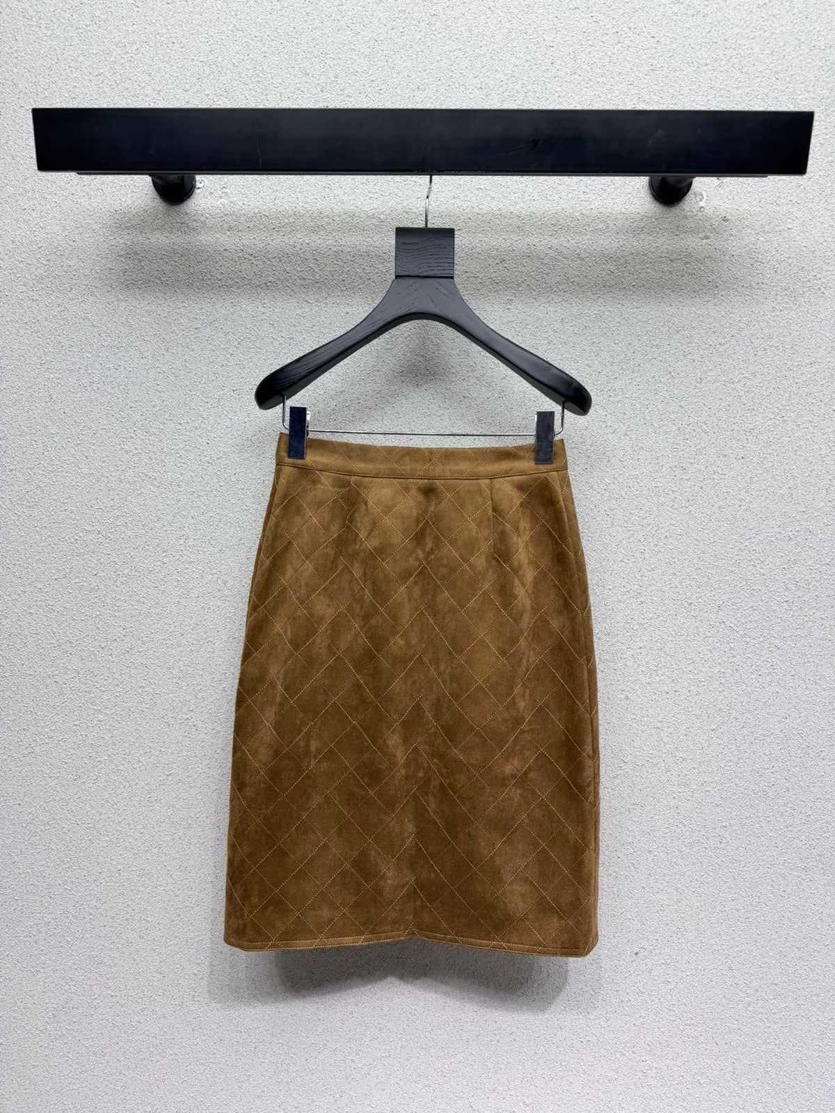 Chanel / 26 New Camel Half Skirt