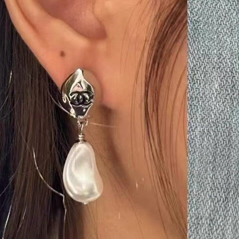 Silver Baroque Pearl Earrings