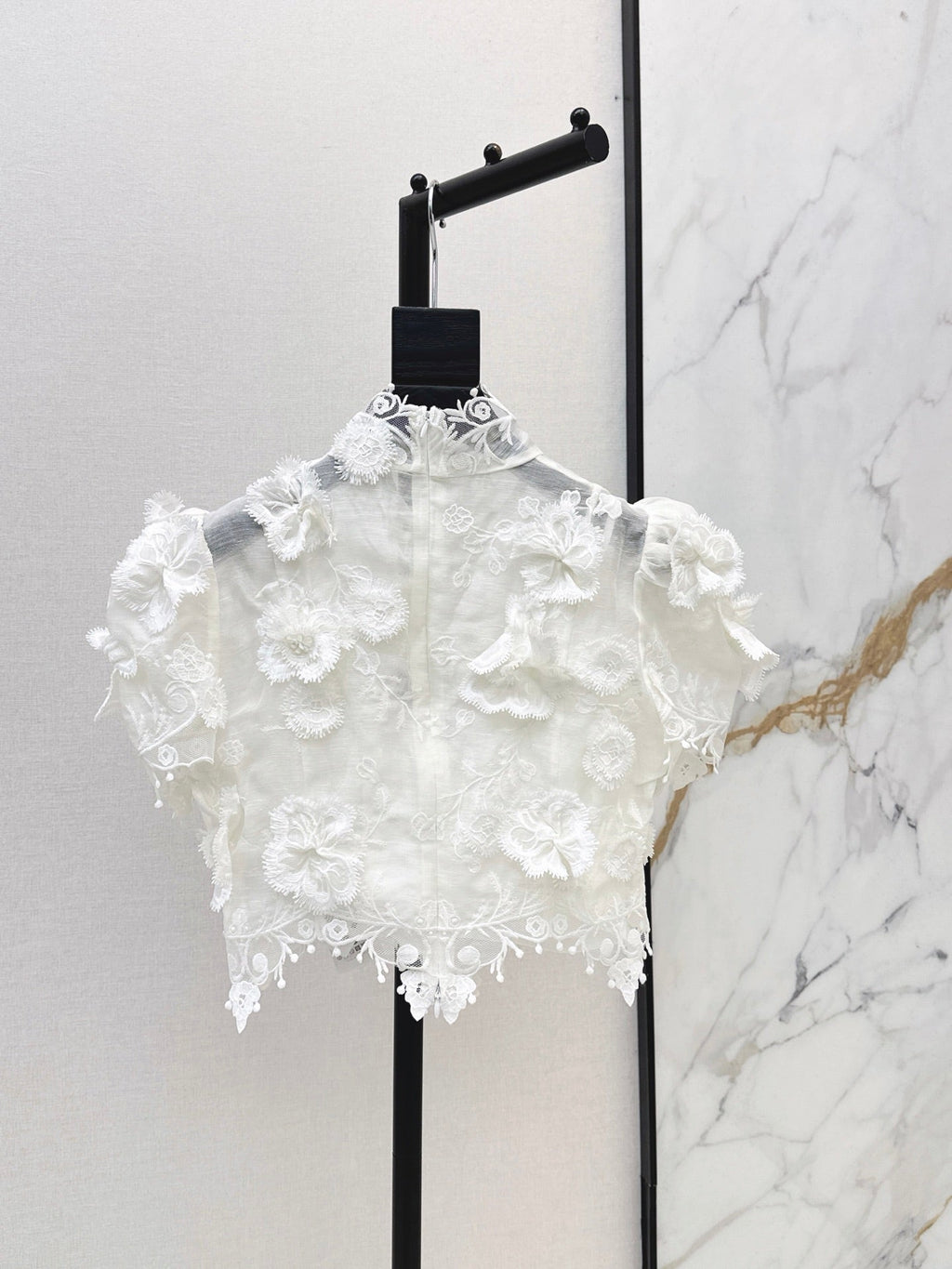 zimmermann/26ss 3D Floral Sleeveless Cropped Top