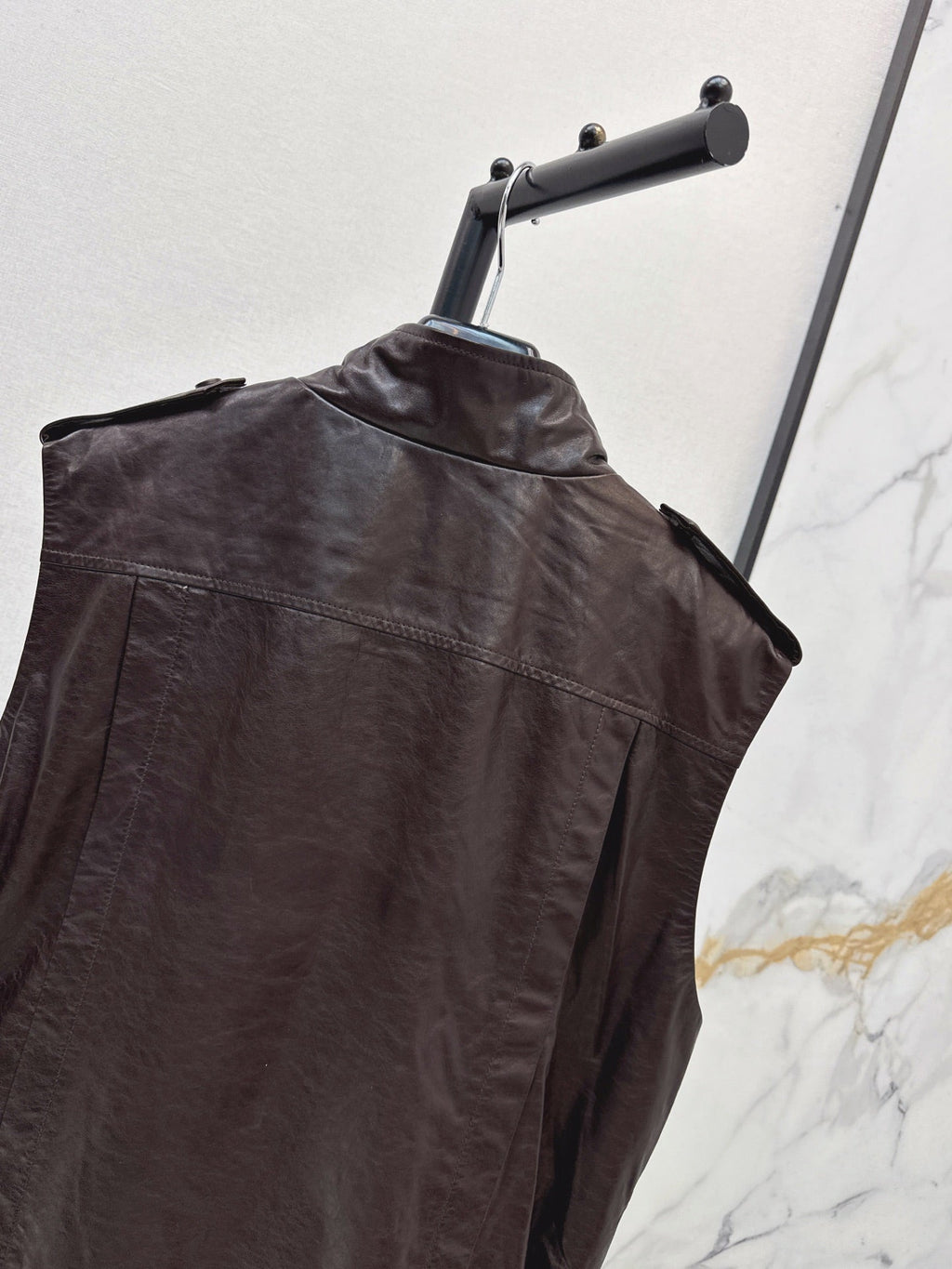 Yves Saint Laurent/26 Early Spring Latest Leather Vest