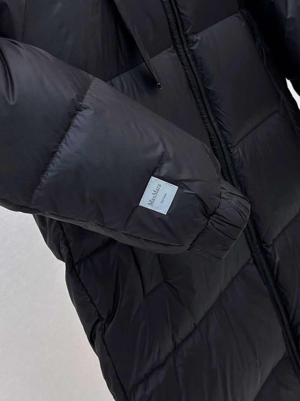 Max Mara/26 Autumn and Winter Latest Hooded Down Jacket
