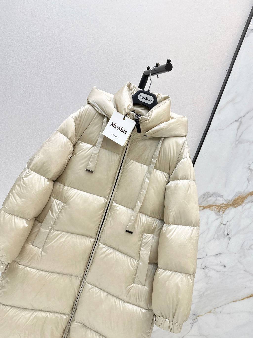 Max Mara/26 Autumn and Winter Latest Hooded Down Jacket