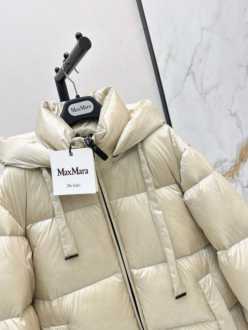 Max Mara/26 Autumn and Winter Latest Hooded Down Jacket