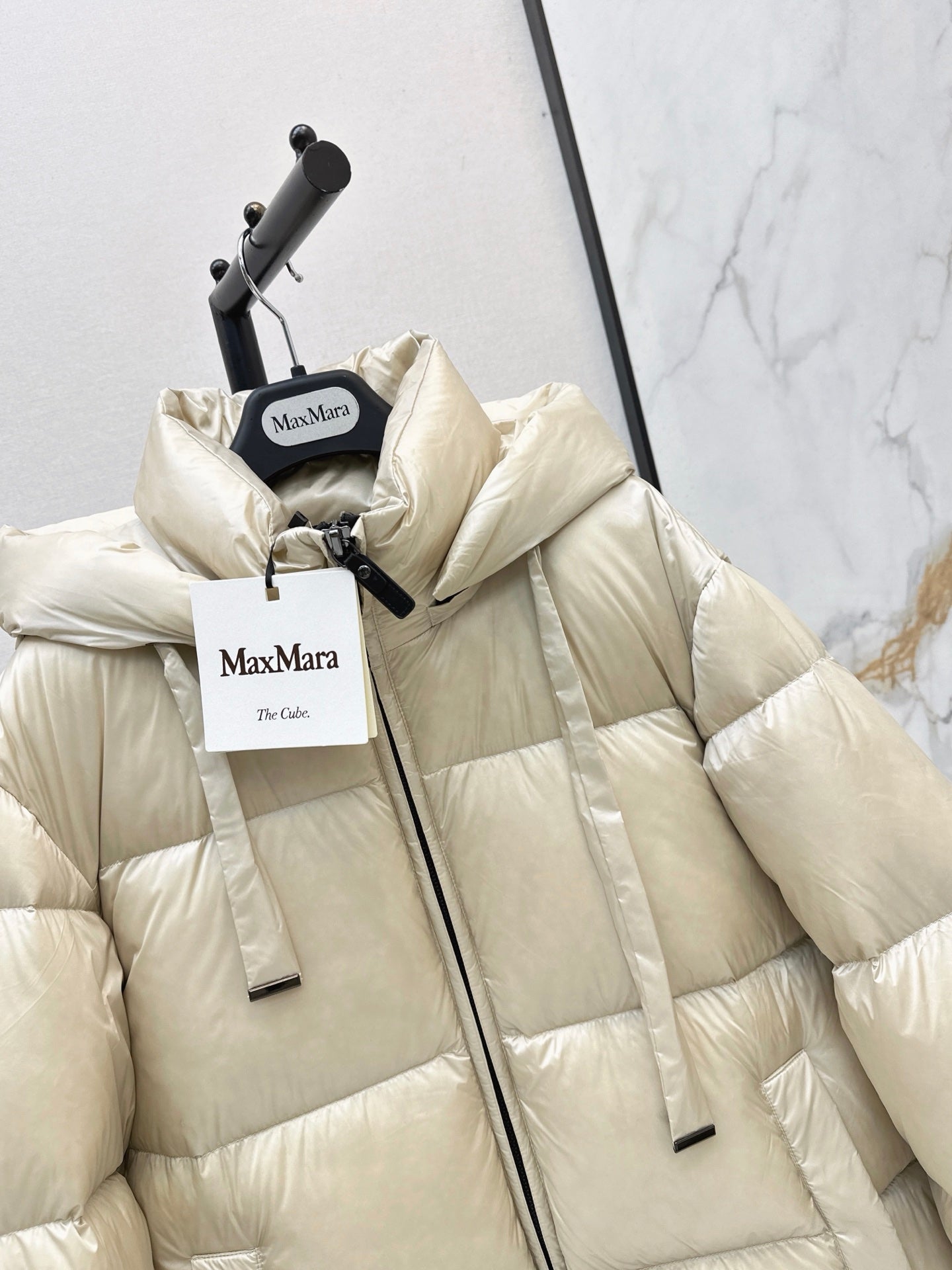 Max Mara/26 Autumn and Winter Latest Hooded Down Jacket