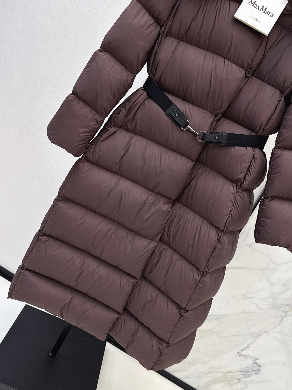 Max Mara/26 Fall/Winter Latest Large Fur Collar Hooded Down Jacket