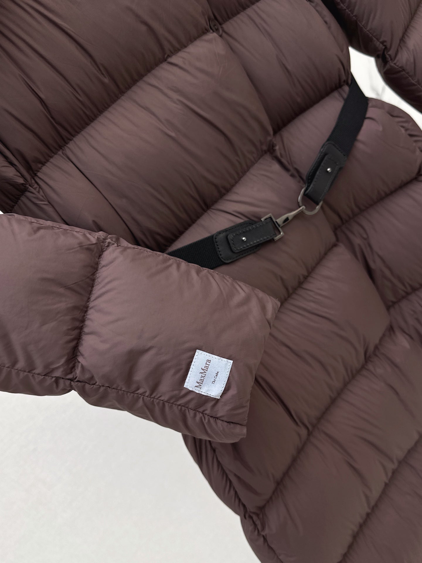 Max Mara/26 Fall/Winter Latest Large Fur Collar Hooded Down Jacket
