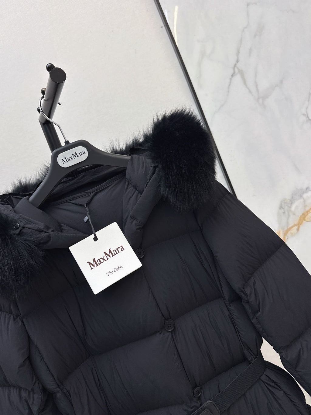 Max Mara/26 Fall/Winter Latest Large Fur Collar Hooded Down Jacket