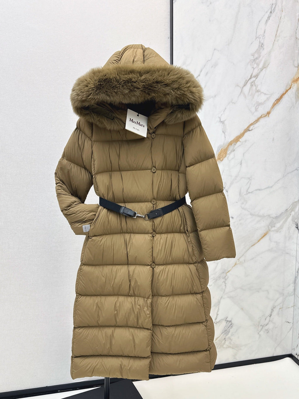 Max Mara/26 Fall/Winter Latest Large Fur Collar Hooded Down Jacket