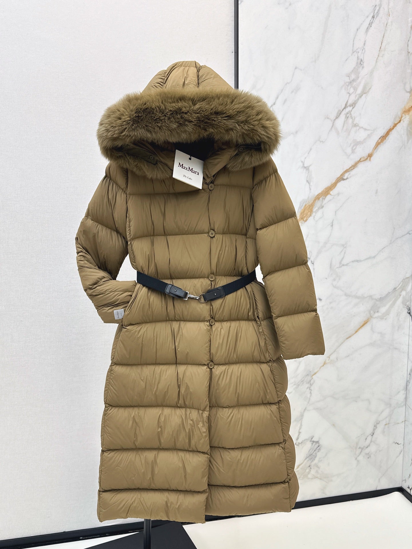 Max Mara/26 Fall/Winter Latest Large Fur Collar Hooded Down Jacket