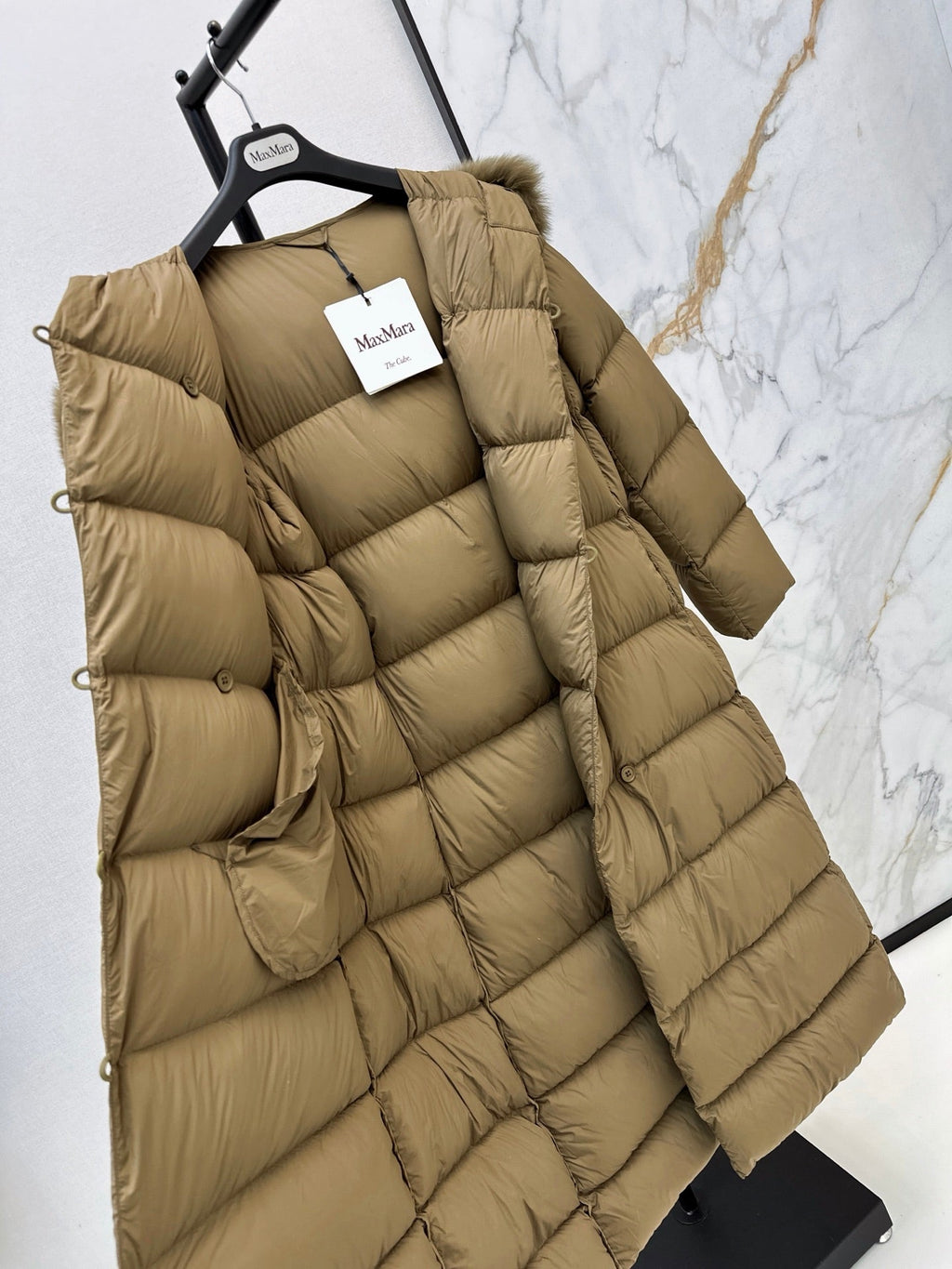 Max Mara/26 Fall/Winter Latest Large Fur Collar Hooded Down Jacket