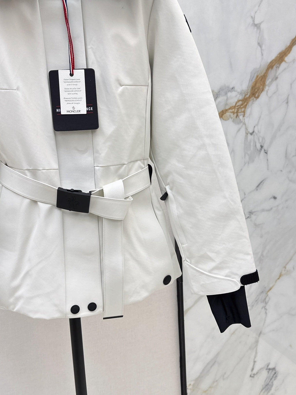 Moncler/26 Fall/Winter Latest Short Waist-Style Down Jacket