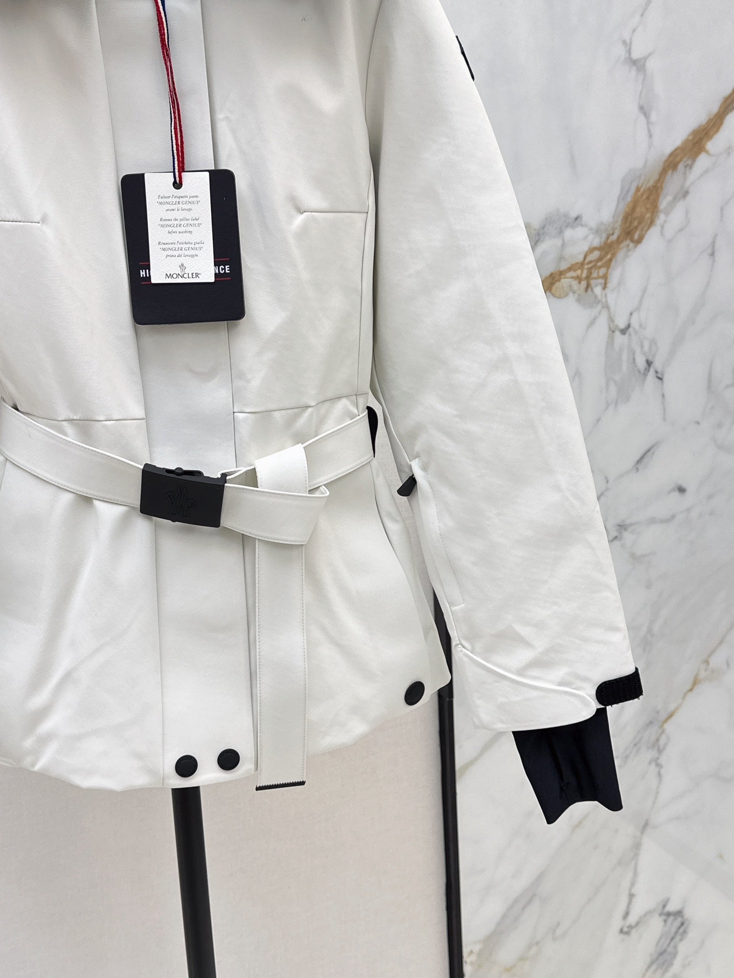 Moncler/26 Fall/Winter Latest Short Waist-Style Down Jacket