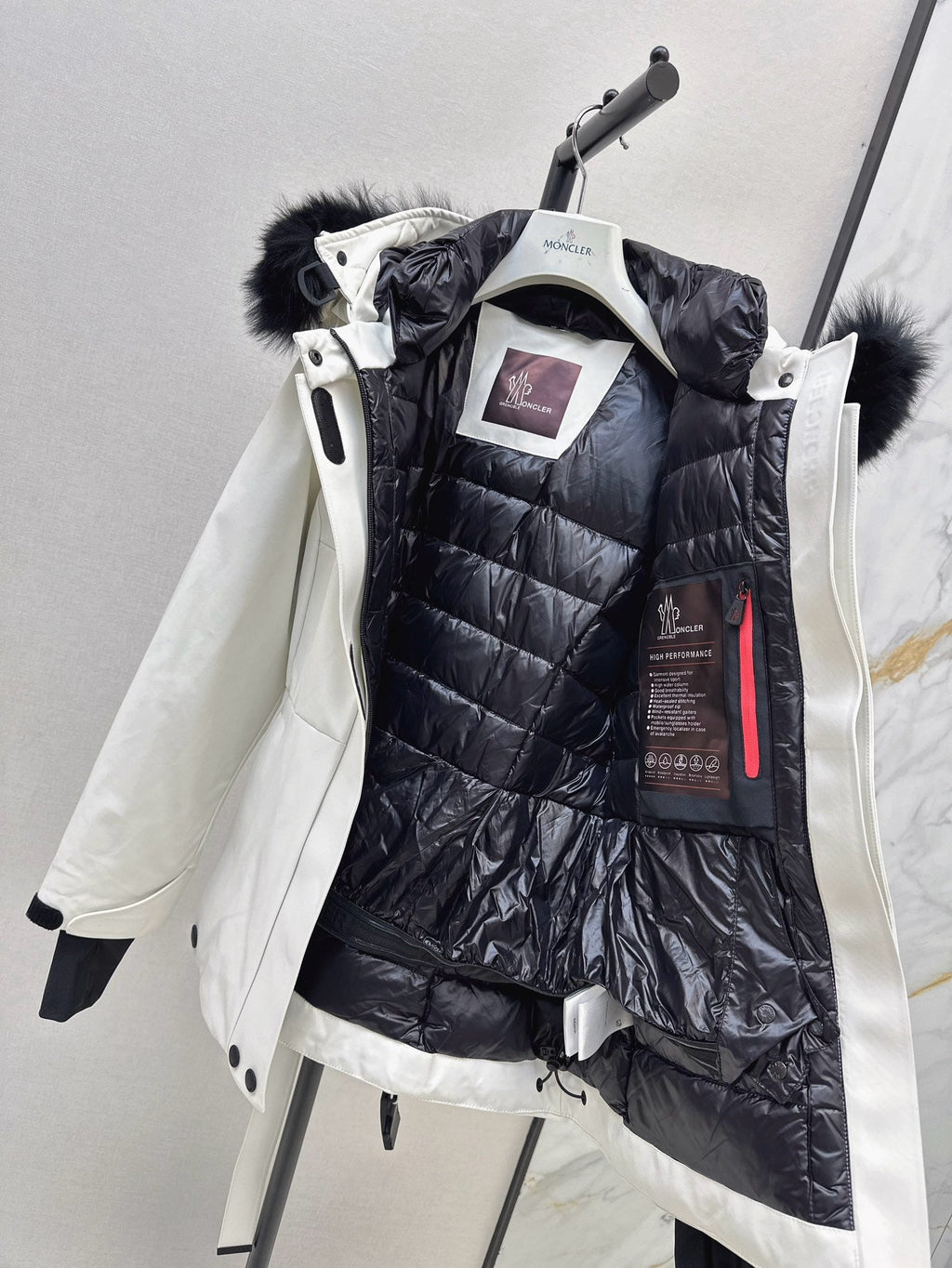 Moncler/26 Fall/Winter Latest Short Waist-Style Down Jacket