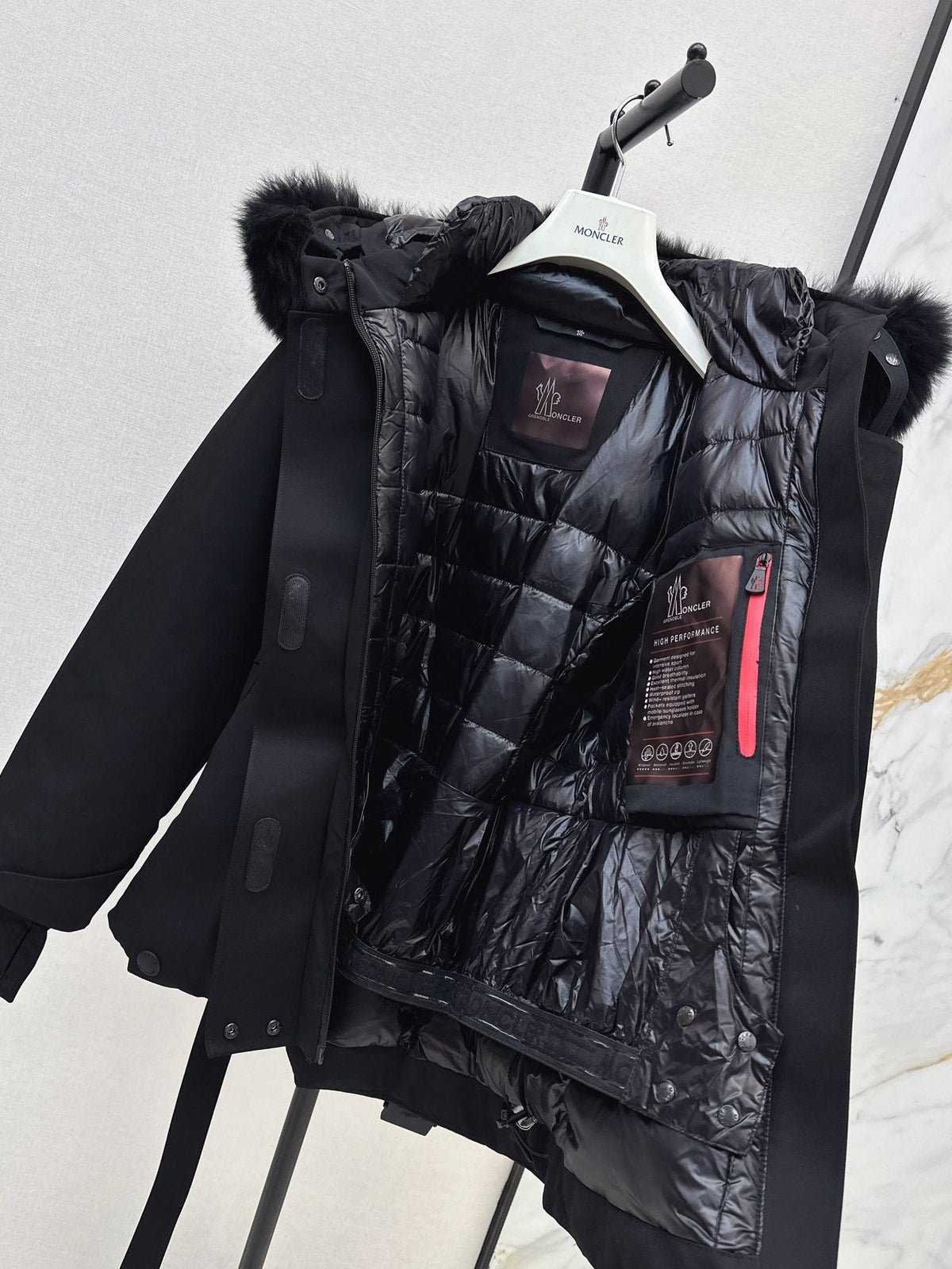 Moncler/26 Fall/Winter Latest Short Waist-Style Down Jacket