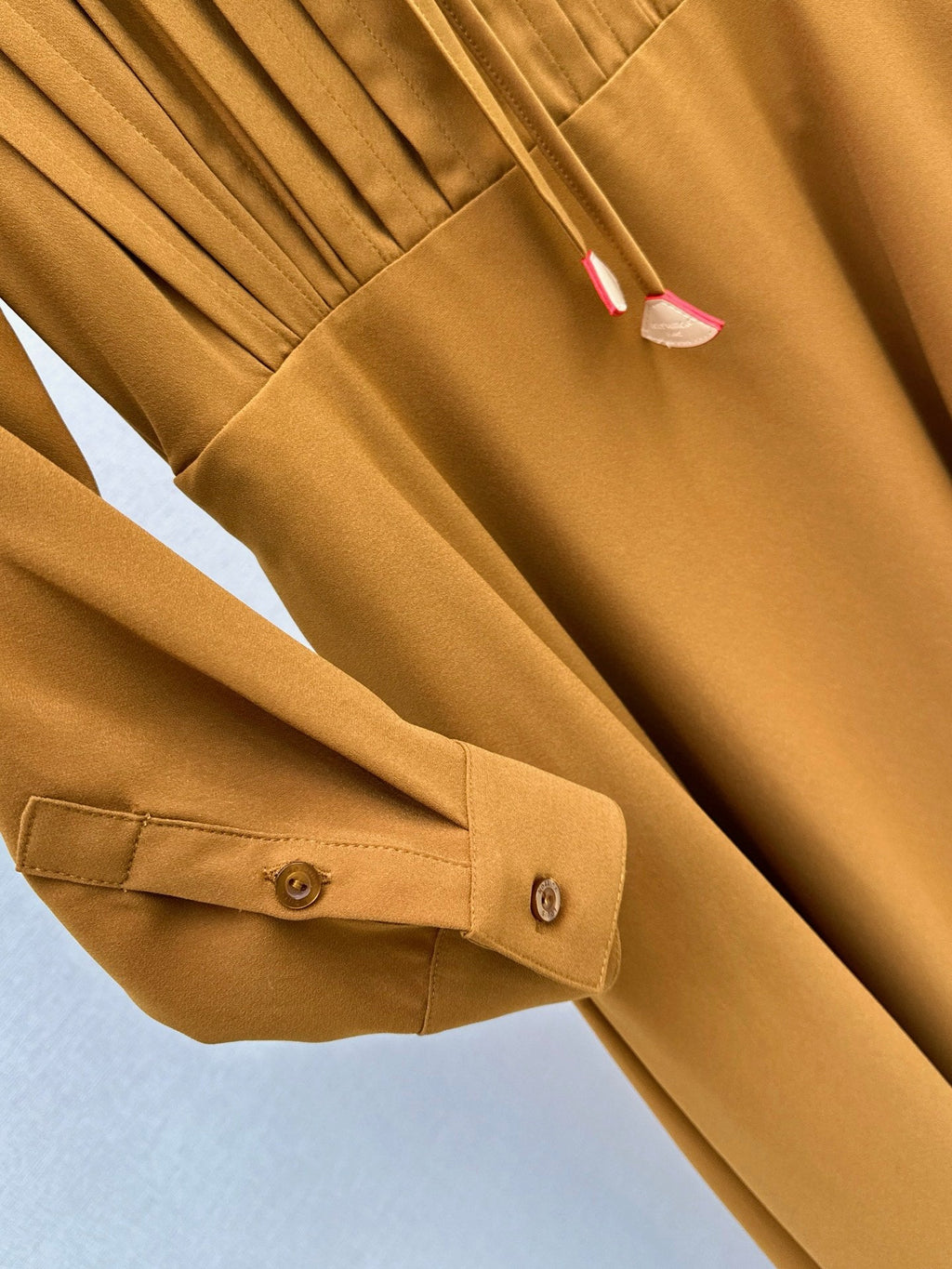 Louis Vuitton / 26 Early Autumn Latest Dress