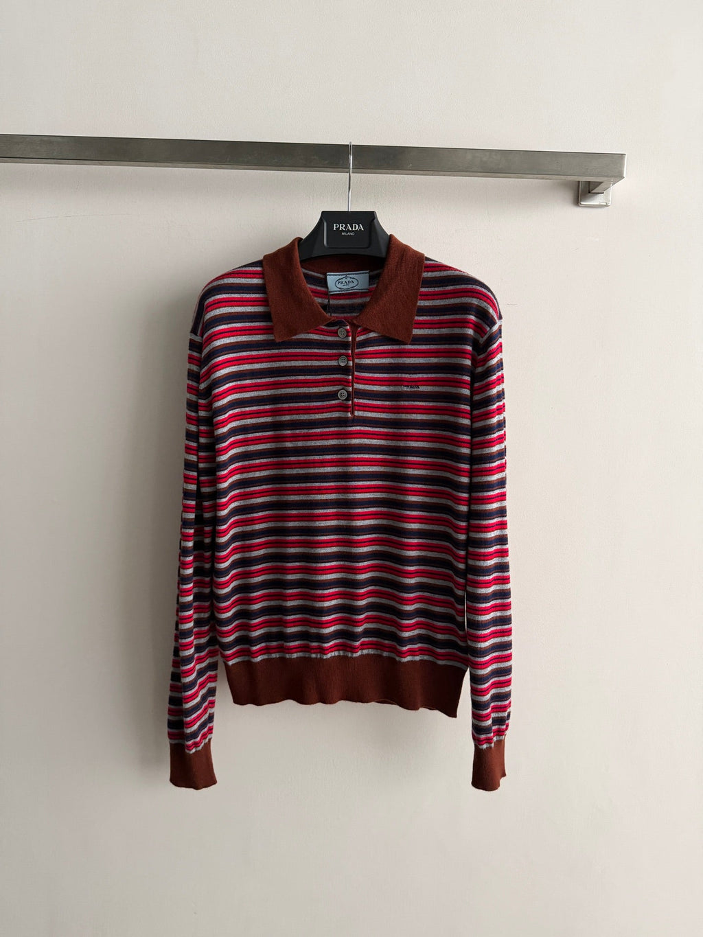 Prada/26 Early Autumn latest collared knit Polo shirt.