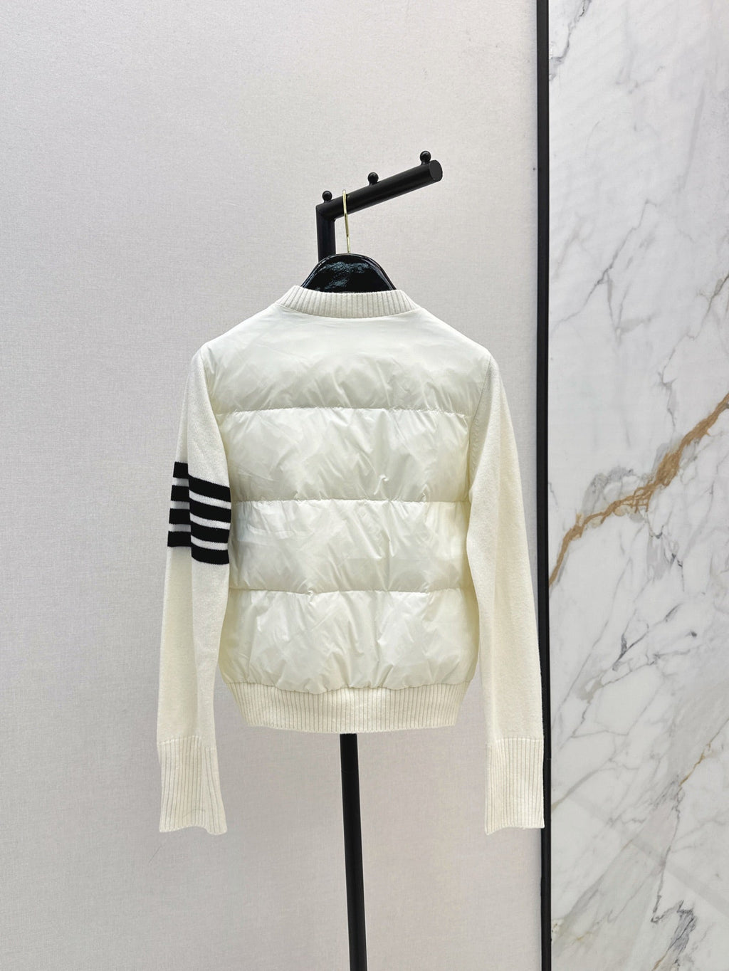 Thom Browne/26 Early Autumn Latest Short Down Jacket with Collar
