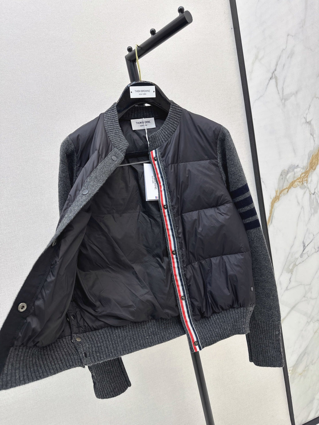 Thom Browne/26 Early Autumn Latest Short Down Jacket with Collar