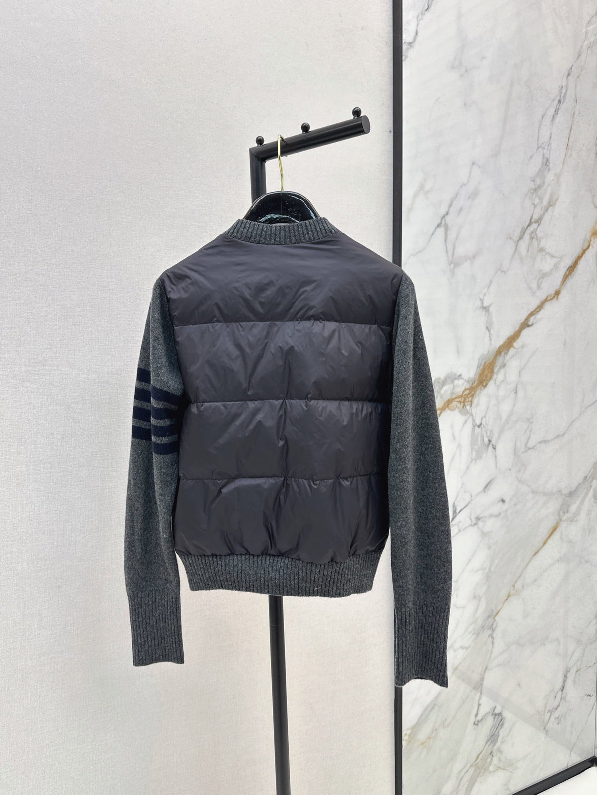 Thom Browne/26 Early Autumn Latest Short Down Jacket with Collar