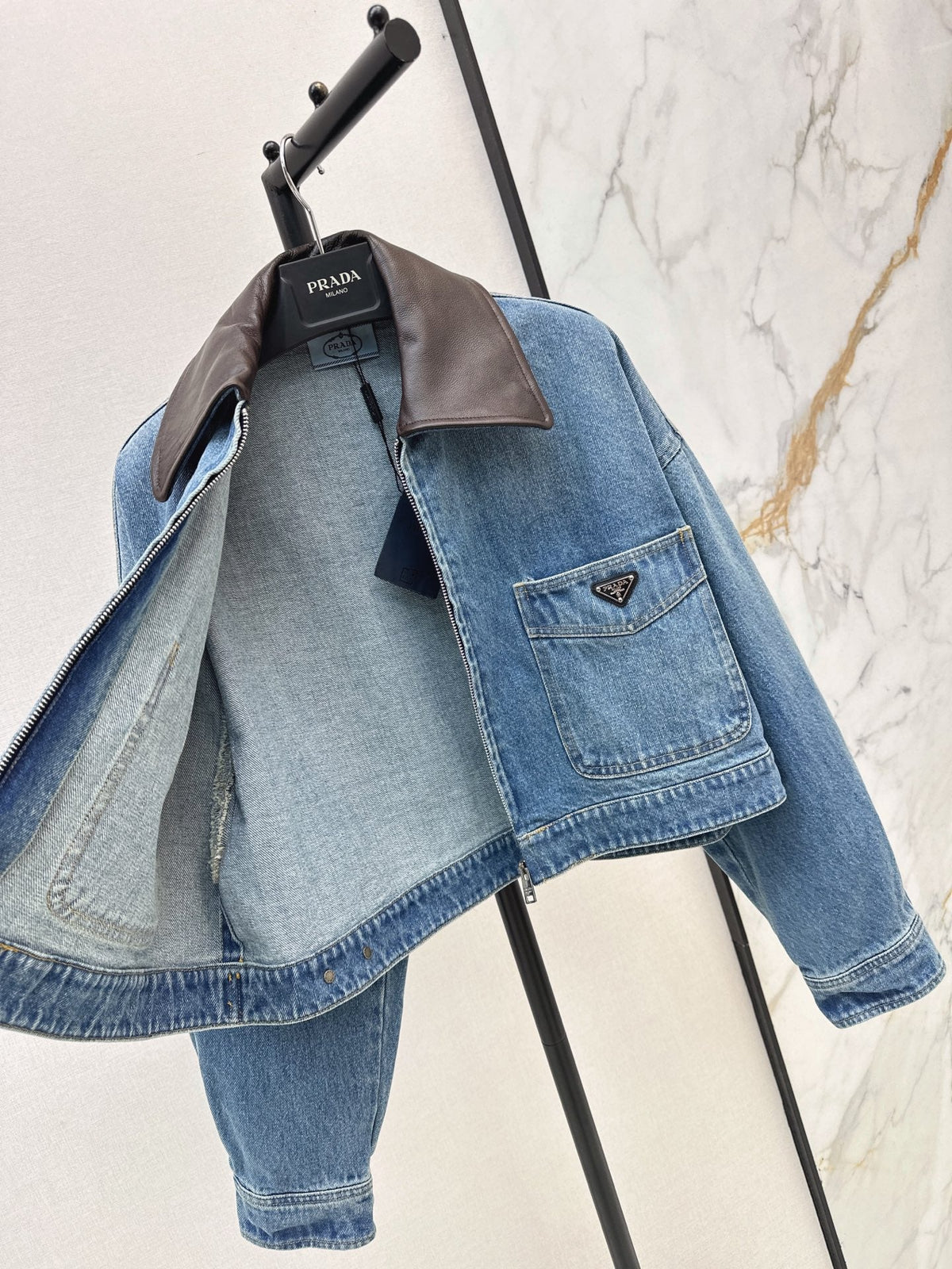 Prada/26 Early Autumn New Lapel Denim Jacket
