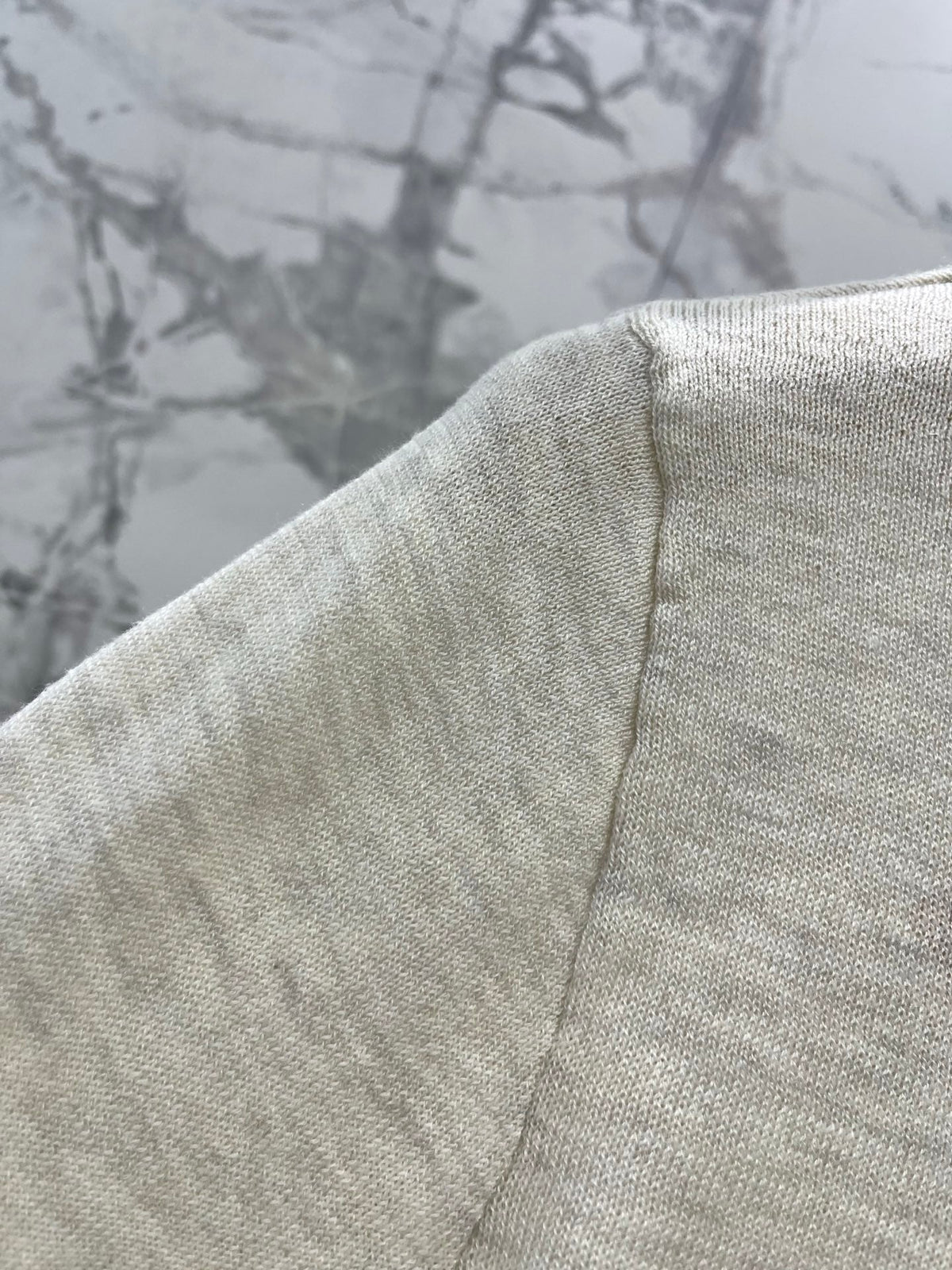 MiuMiu/26 New Early Autumn V-Neck Soft Curved Top