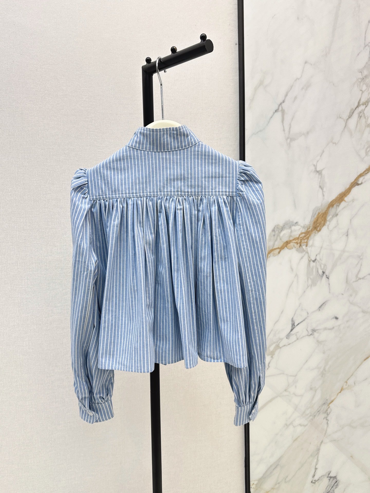 Chloé / 26 Early Autumn Latest Stand Collar Pleated Design Striped Shirt