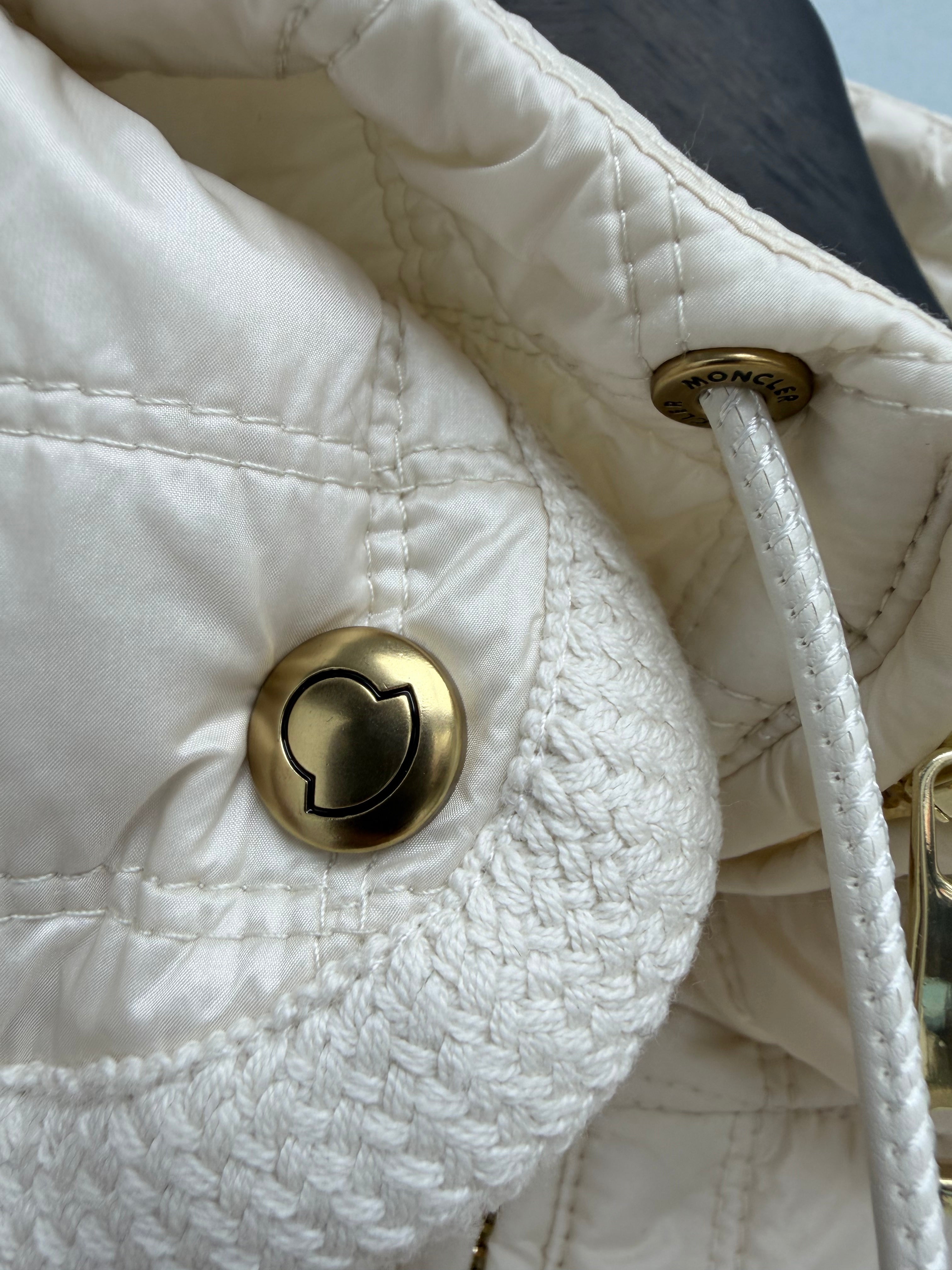 Moncler/26 Latest New Cape-Style Puffer Jacket