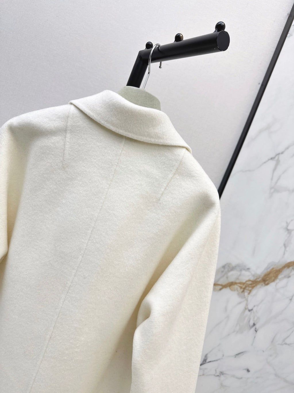Hermès/Fall-Winter Latest Embroidered Reversible Wool Coat