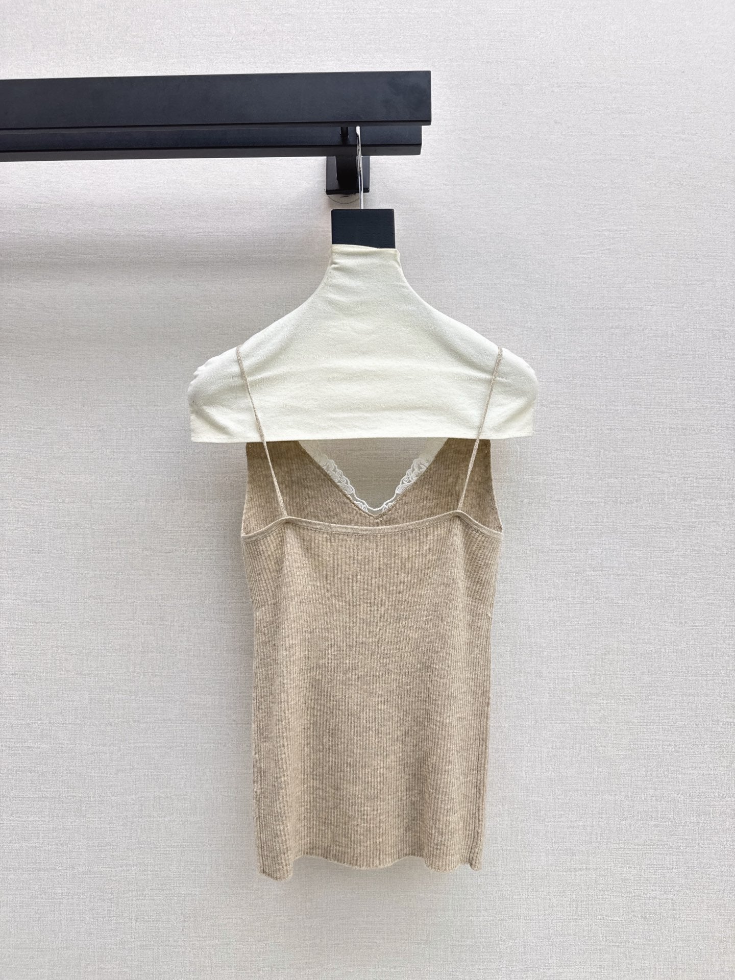 Yves Saint Laurent/Early Autumn New Pure & Cute Lace Camisole