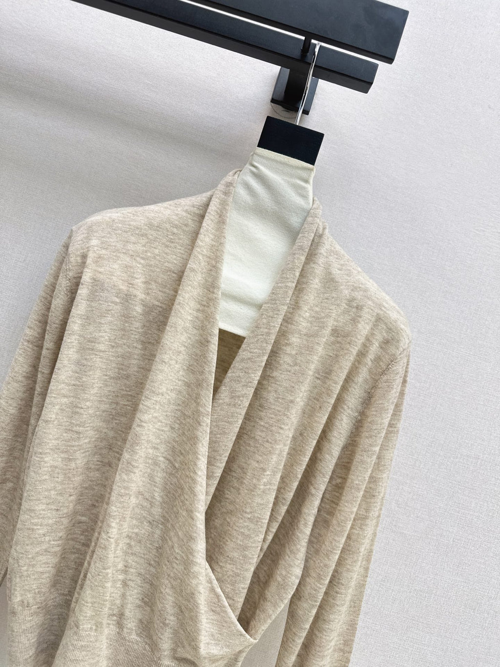 Dior/26 Fall/Winter Latest V-Neck Base Shirt