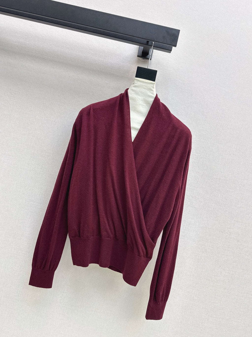 Dior/26 Fall/Winter Latest V-Neck Base Shirt