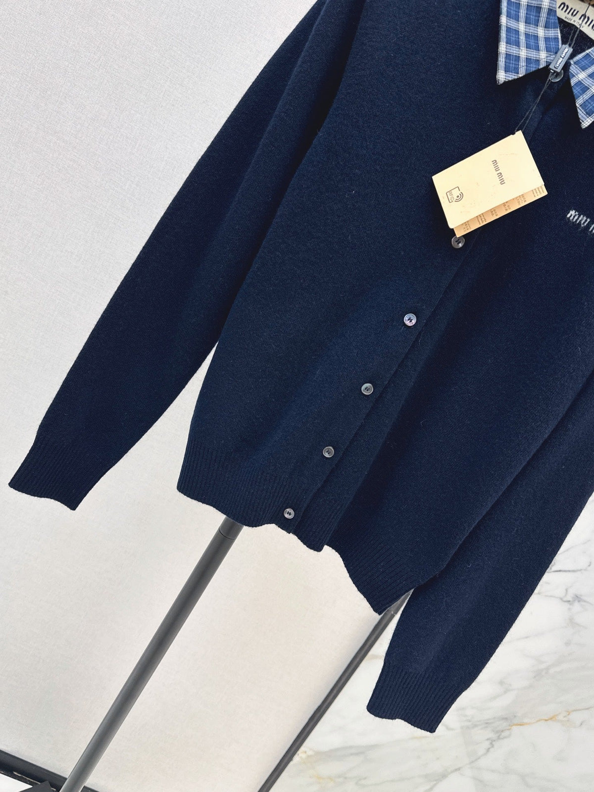 MiuMiu/26 Early Autumn Latest College Style Two-in-One Look Cashmere Knit Cardigan